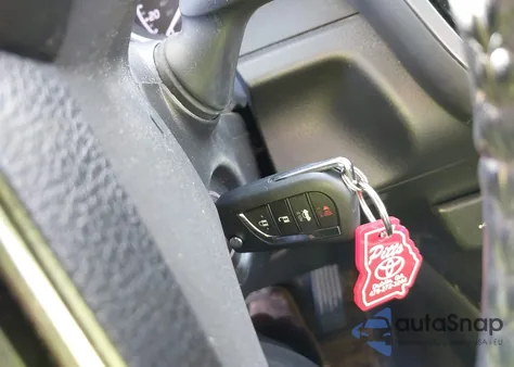 2020 Toyota Camry Se z USA, uszkodzony, nr VIN 4T1G11AK4LU307665